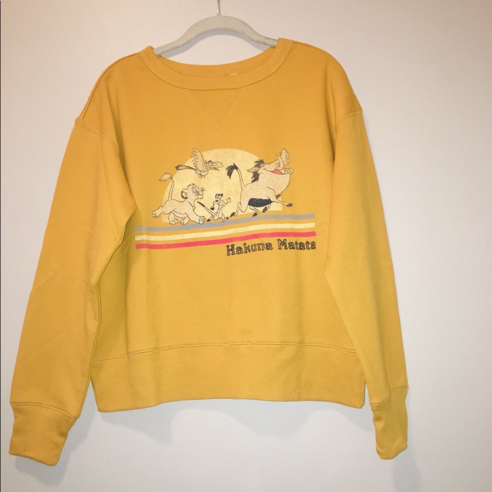 Lion king pull over sweater